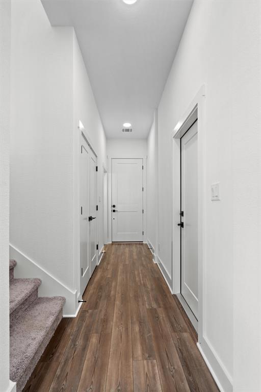 Foto del edificio - 8566 Sommery Lane