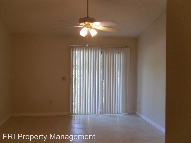 Building Photo - 2 br, 2 bath Apartment - 7 Sandalwood Court