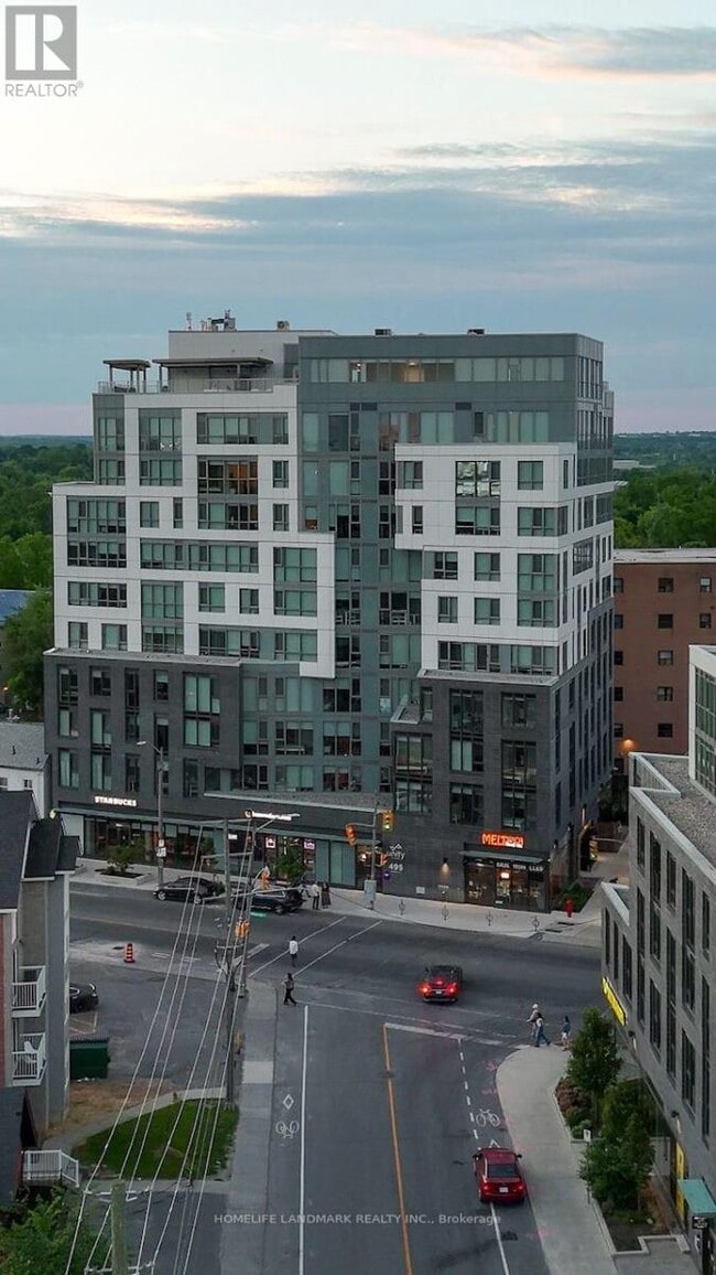 Building Photo - 333 University Ave