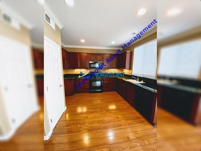 Foto del edificio - Beautiful 4 Bedroom in Natomas!