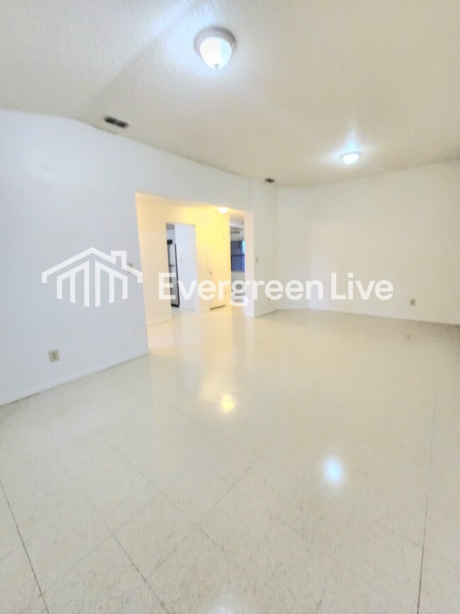 Foto del edificio - 2148 Santa Ana Ct