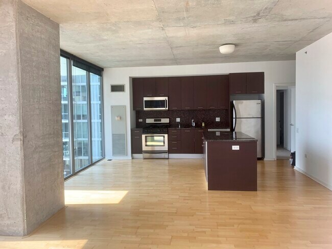 Foto del edificio - 659 W Randolph St