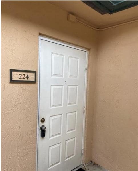 Building Photo - 9955 Westview Dr