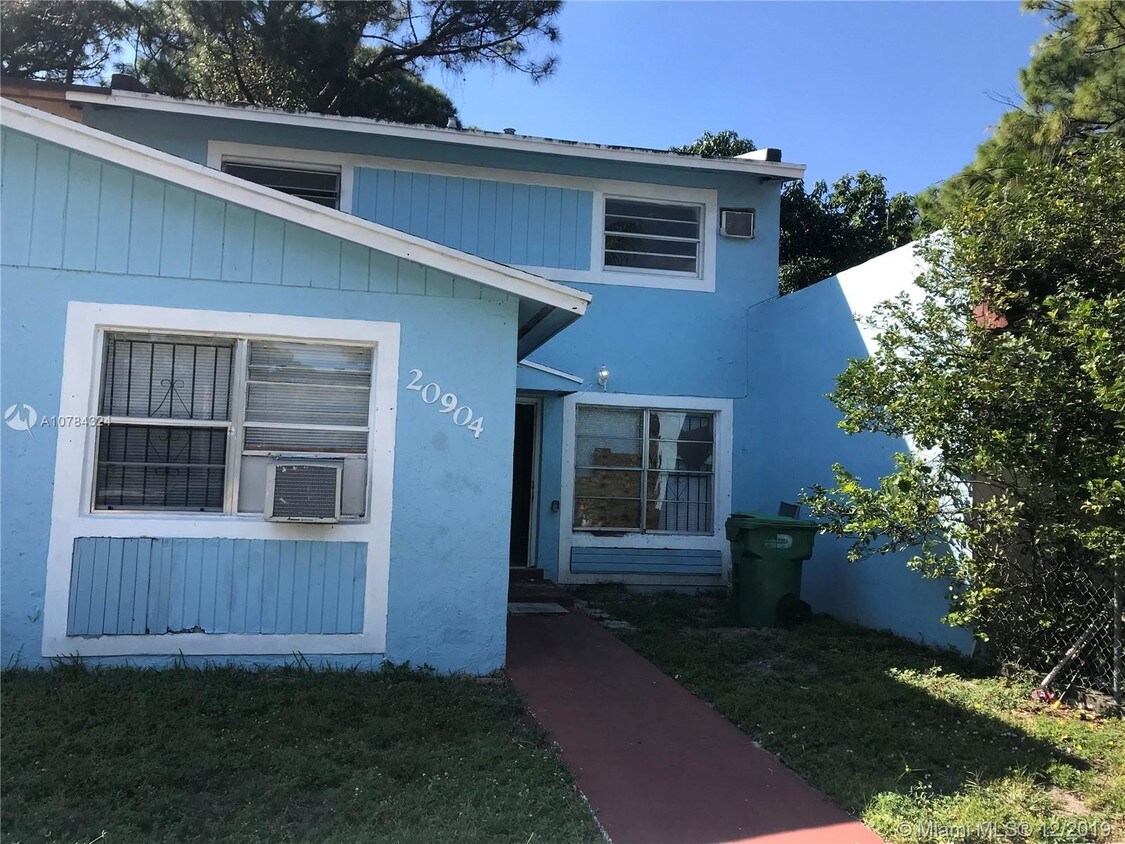 Primary Photo - 20904 NW 39th Ave
