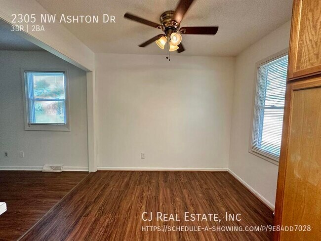 Foto del edificio - 2305 NW Ashton Dr