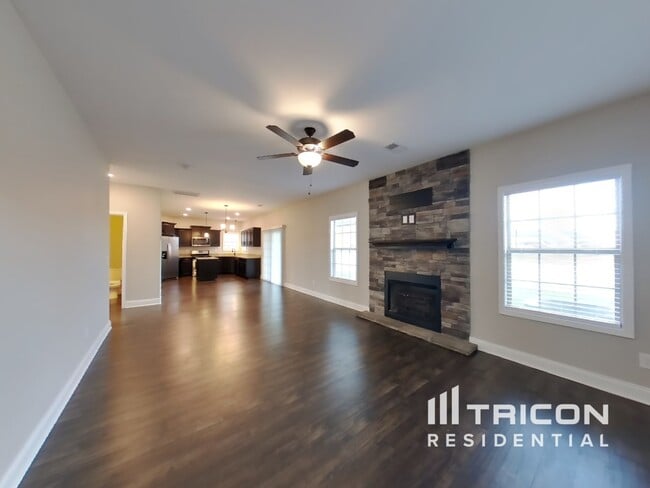 Building Photo - 891 Isaac Dr