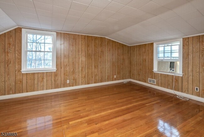 Foto del edificio - 524 N Monroe St