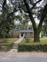 Building Photo - 2120 Glynnwood Dr