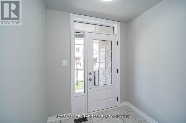 Photo du bâtiment - 13 Hallmark Way