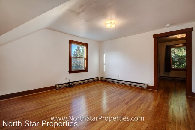 Foto del edificio - 1 br, 1 bath House - 1324 SW Evergreen