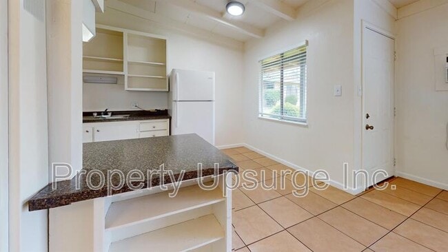 Building Photo - 2804 Orange Ave