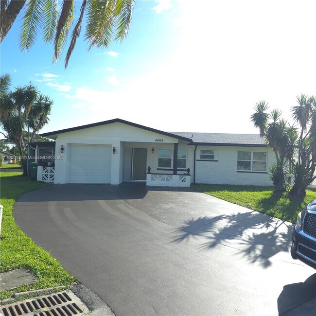 Foto del edificio - 4404 NW 46th Way