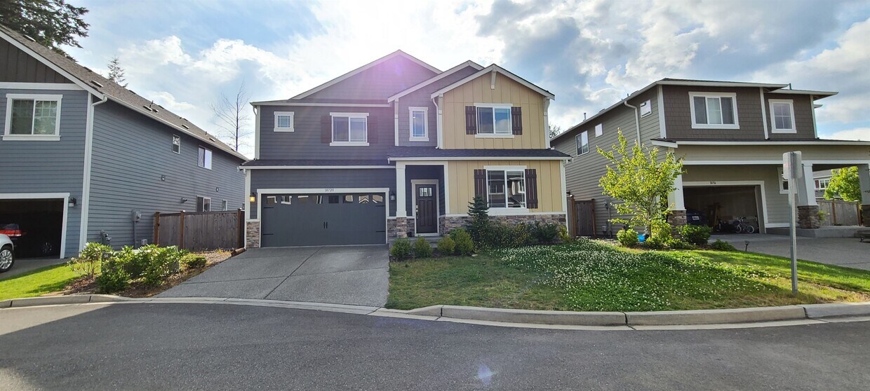 18720 42nd Ave SE, Bothell, WA 98012 House for Rent in Bothell, WA