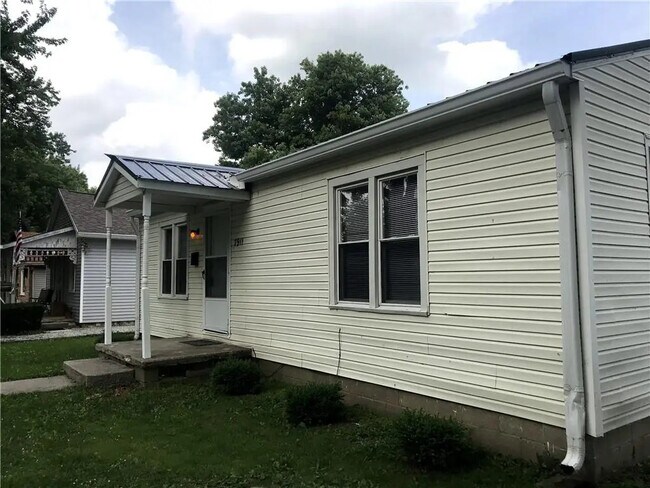 Foto del edificio - 7911 Huff St