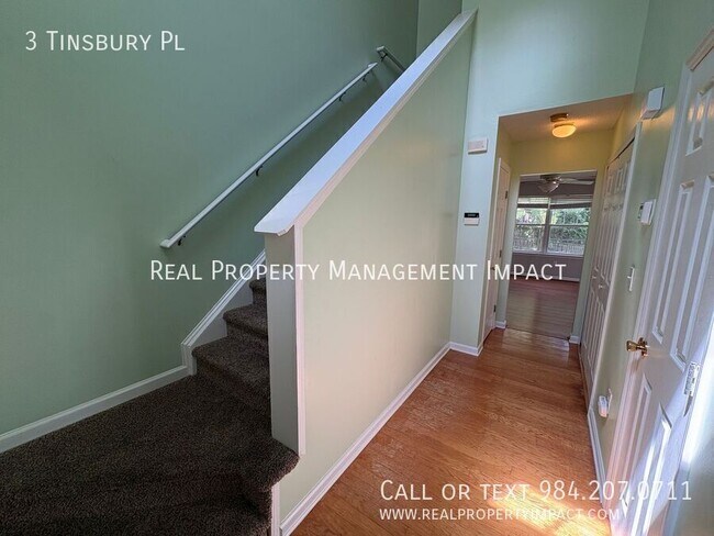 Building Photo - 3 Tinsbury Pl