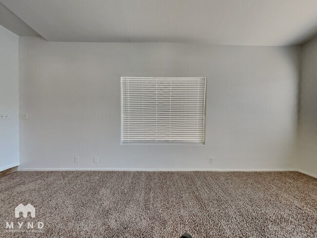 Foto del edificio - 5862 E Norwood St