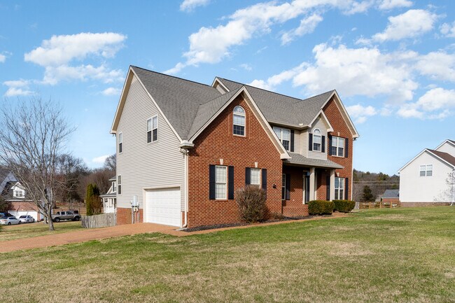 Foto del edificio - 3400 McGee Cove