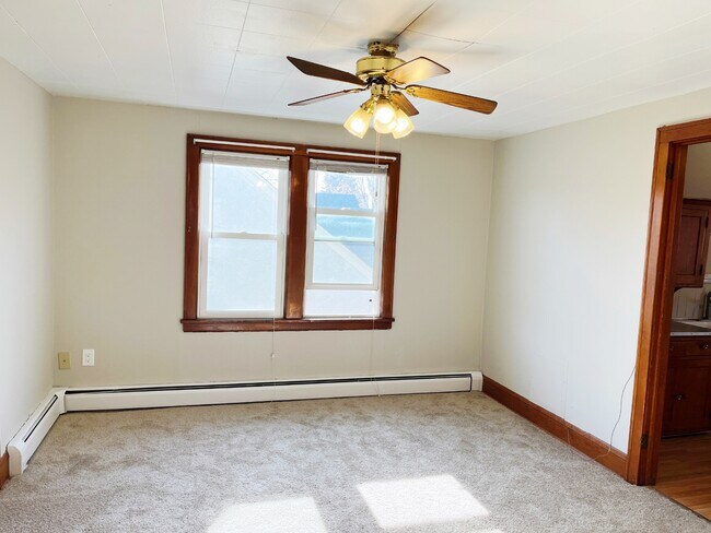 Foto del edificio - 1818 6th St NE