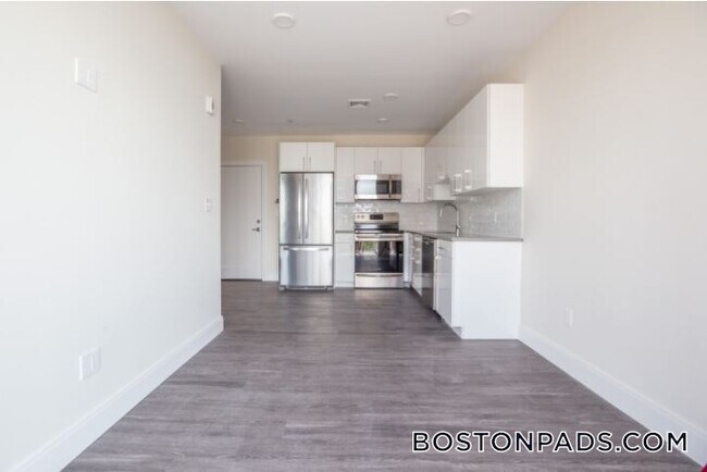 Foto del edificio - 1065 Tremont St