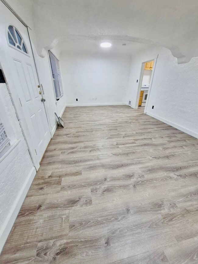 Foto del edificio - 254 N 10th Ave