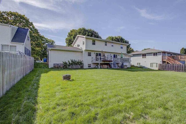 Foto del edificio - 1018 S Division St