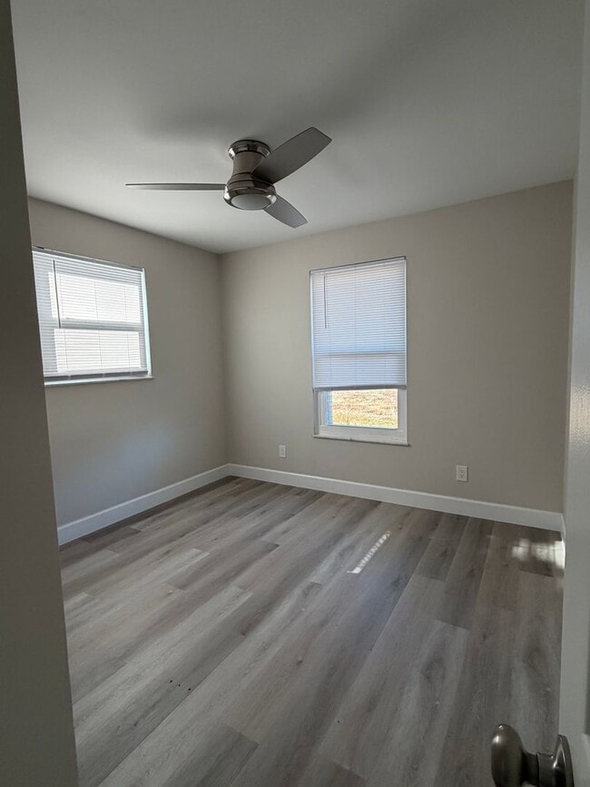 Foto del edificio - 1206 SW 8th St