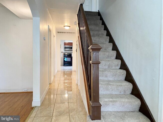 Foto del edificio - 523 Dorsey Ave
