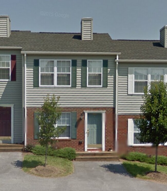 Foto del edificio - Available for the 2026-2027 lease term.
