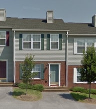 Building Photo - 1095 Oak Tree Blvd NW