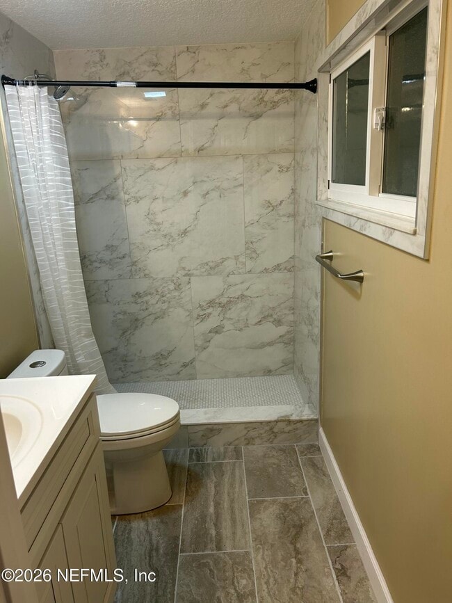 Building Photo - 294 Lee Dr