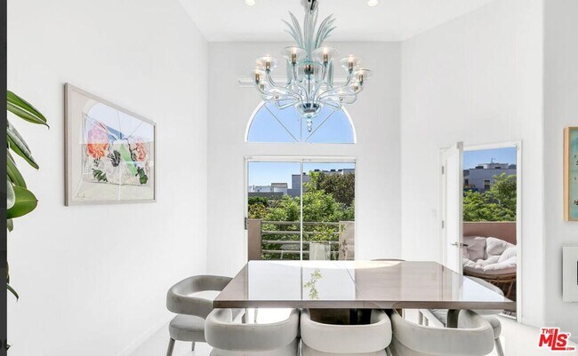 Foto del edificio - 840 Croft Ave