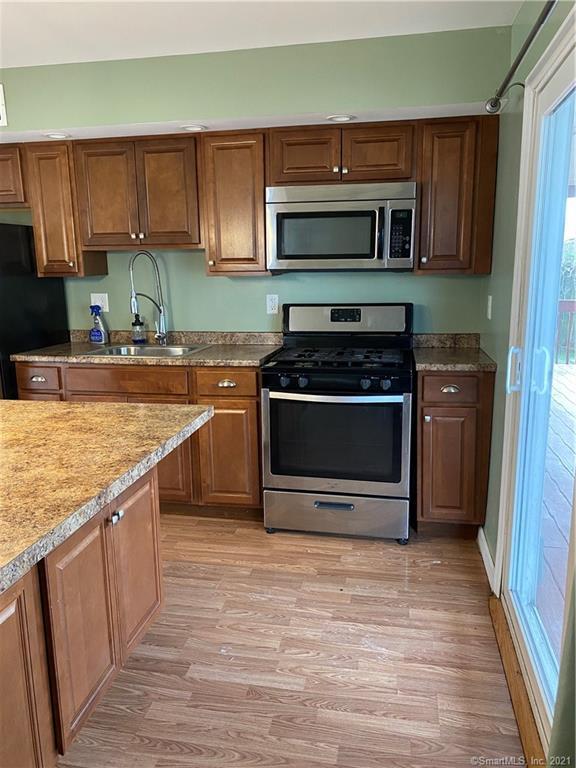 Foto del edificio - 58 Meetinghouse Ln