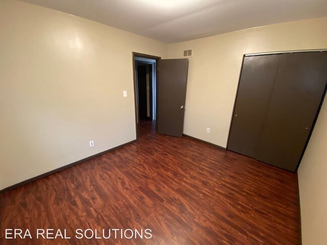 Building Photo - 2 br, 1 bath House - 3464 Ontario Avenue