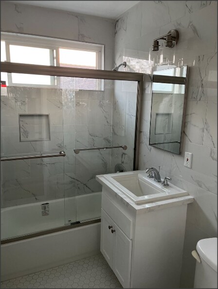 Foto del edificio - 8315 W Manchester Ave