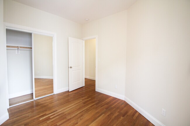 Foto del edificio - 666 O'Farrell St