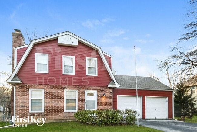 Building Photo - 9648 Roe Ave