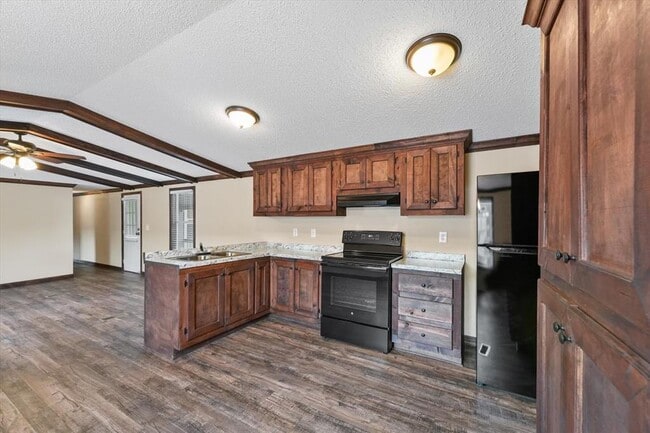 Building Photo - 21395 Caney Dr