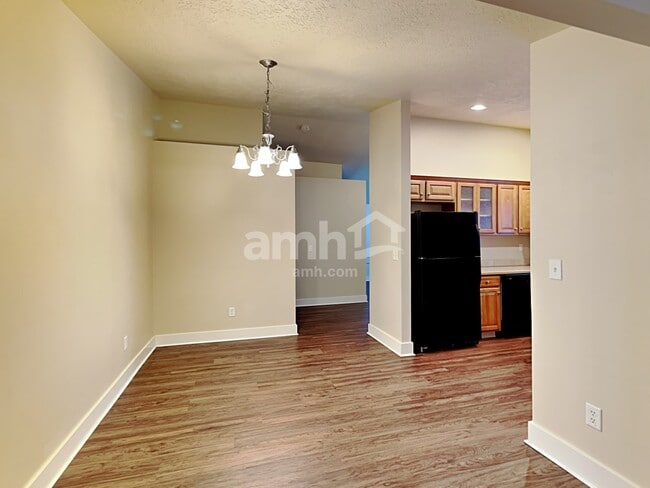 Foto del edificio - 9667 W Silverspring St