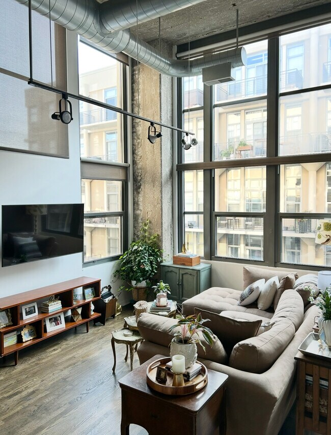 Foto del edificio - 900 N Kingsbury St