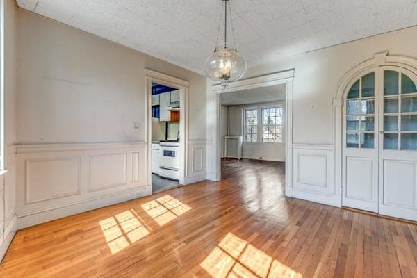 Building Photo - 250 Brattle St