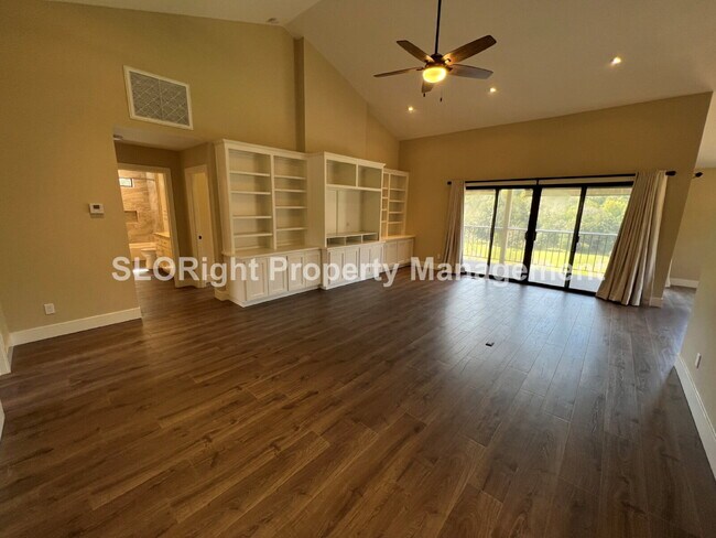 Foto del edificio - AVAILABLE NOW - Recently Updated Home in Templeton - 2 Bed / 2 Bath