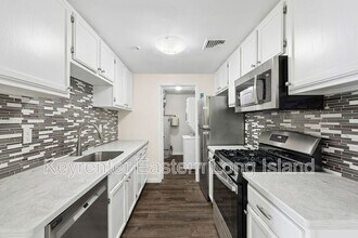 Building Photo - 104 Birchwood Rd