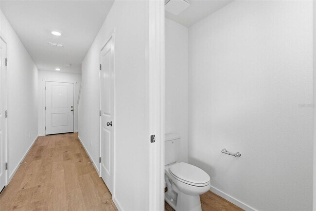Foto del edificio - 1557 Plank Pl