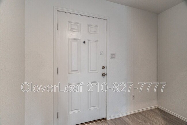 Building Photo - 6411 Bernardo Wy