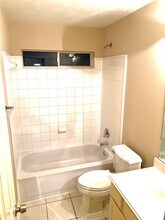 Building Photo - 14819 Horse Creek Ln