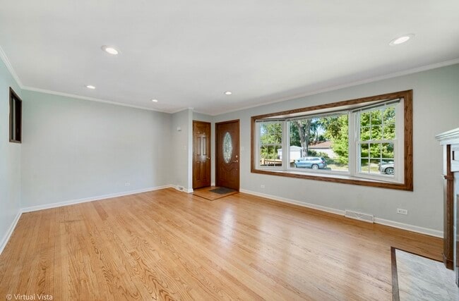 Building Photo - 509 Gierz St