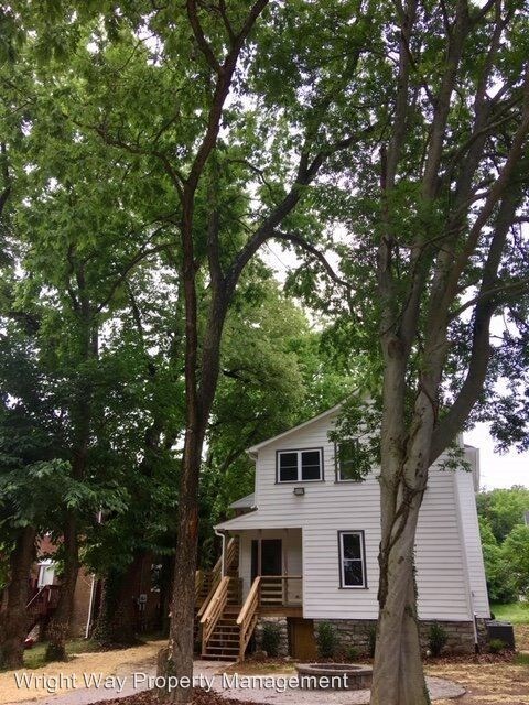 Building Photo - 1241 Chestnut St