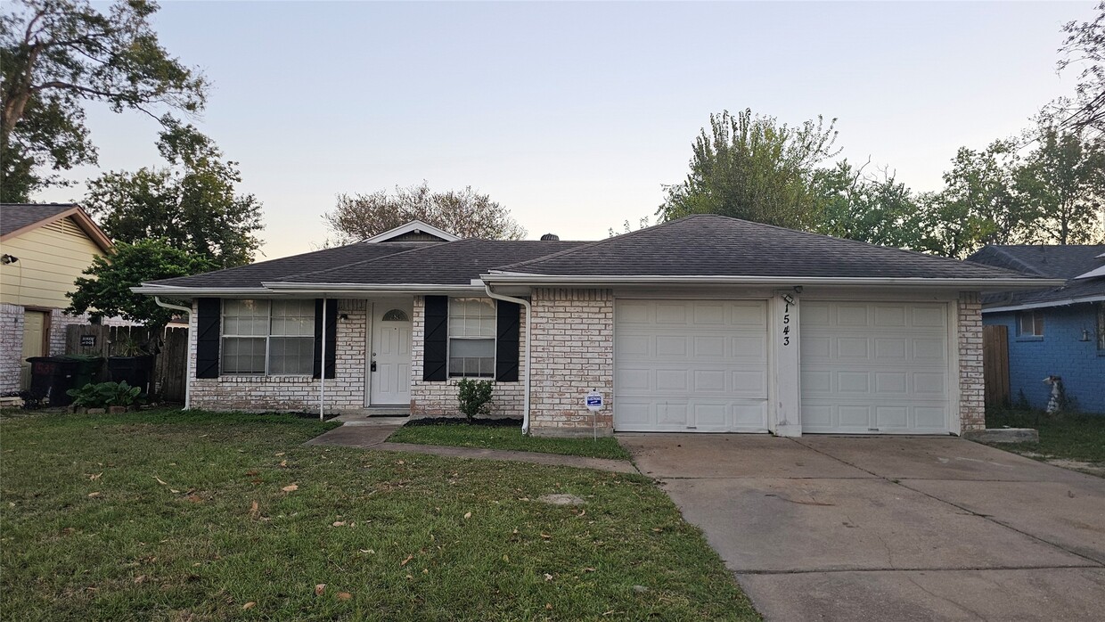 Primary Photo - 1543 Fashion Hill Dr