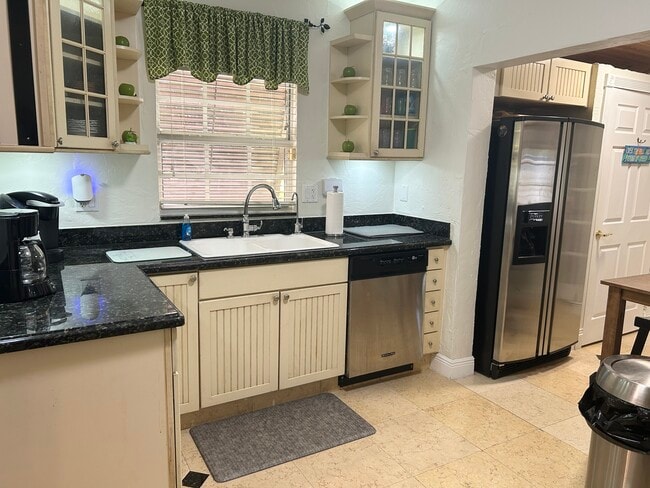 Foto del edificio - 409 35th St