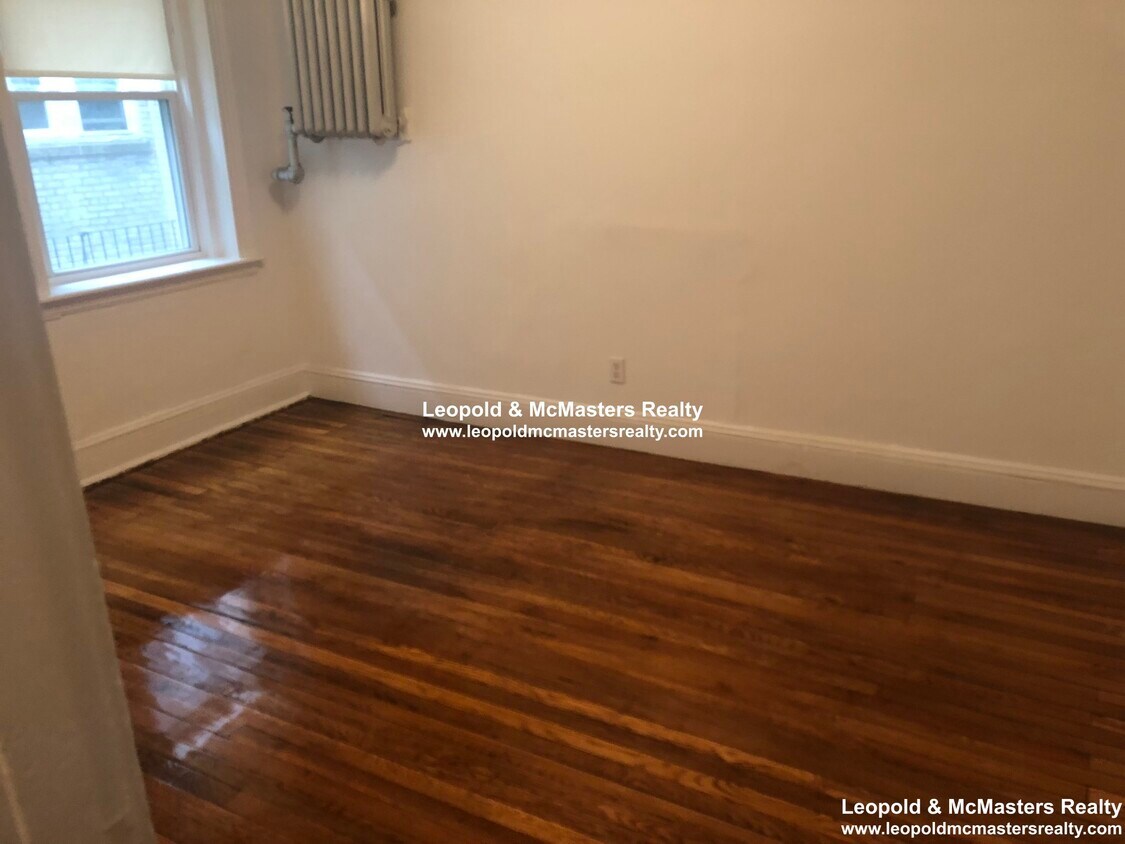 Foto principal - 50 Brainerd Rd